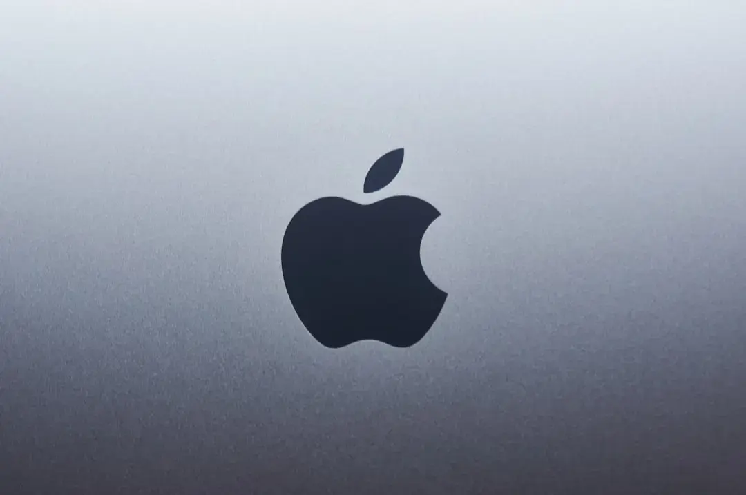 Apple crește planurile de producție a iPhone pliabil