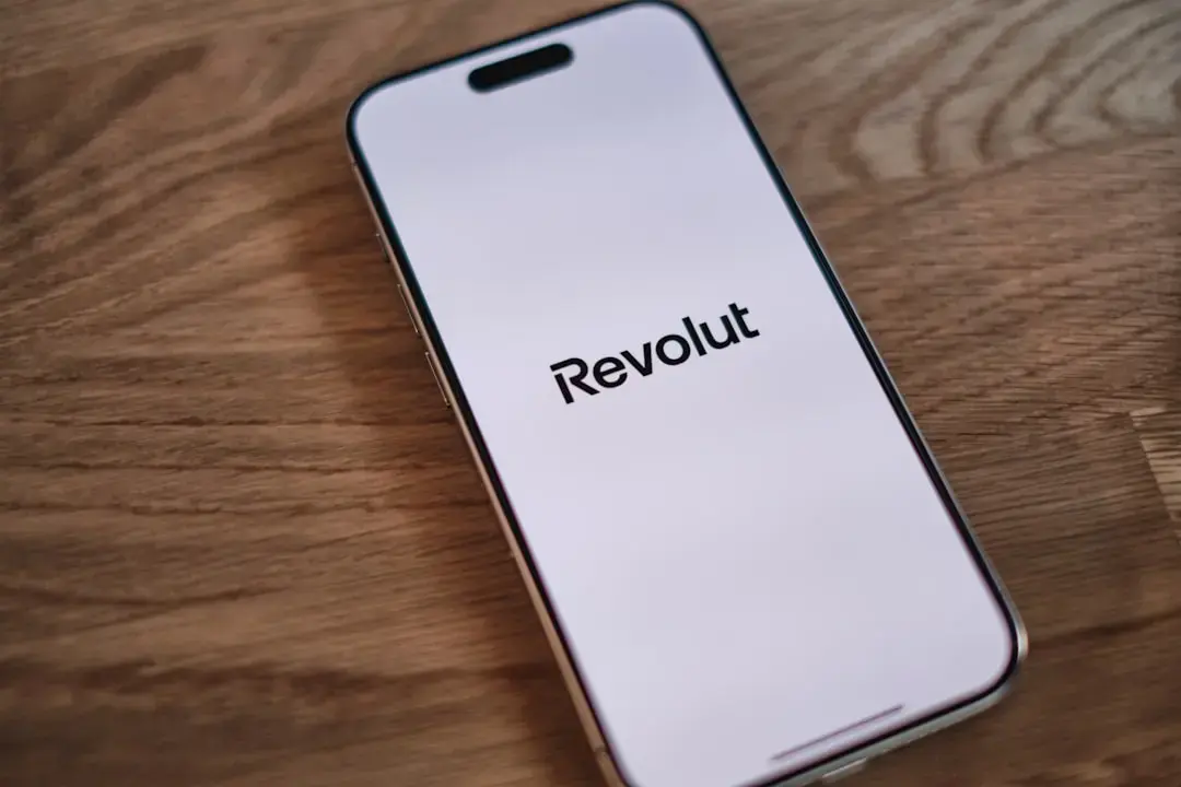 Revolut deschide românilor porțile investițiilor private