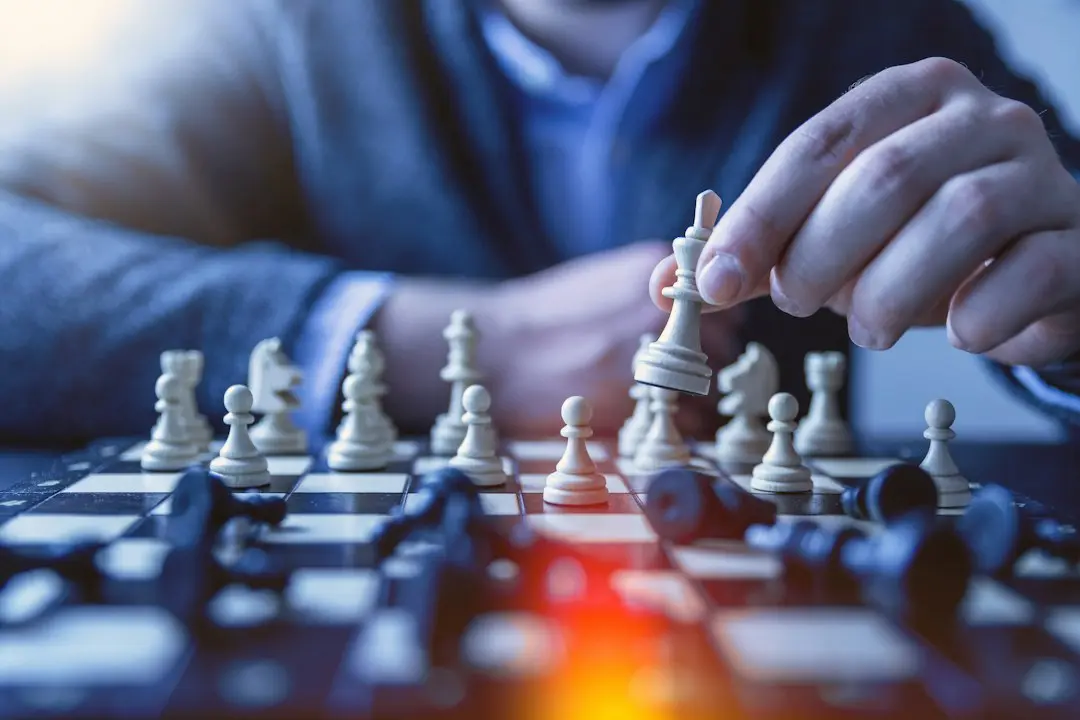 strategia AI avansează, dar operaționalizarea rămâne în urmă