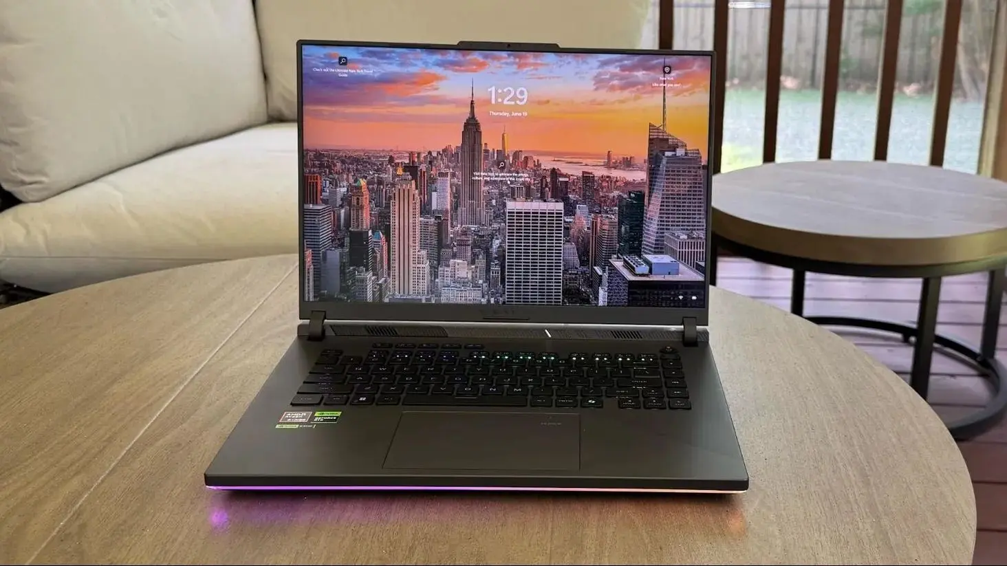 Laptopul de gaming ASUS ROG Strix G16, ieftinit cu 600 de dolari la Walmart!