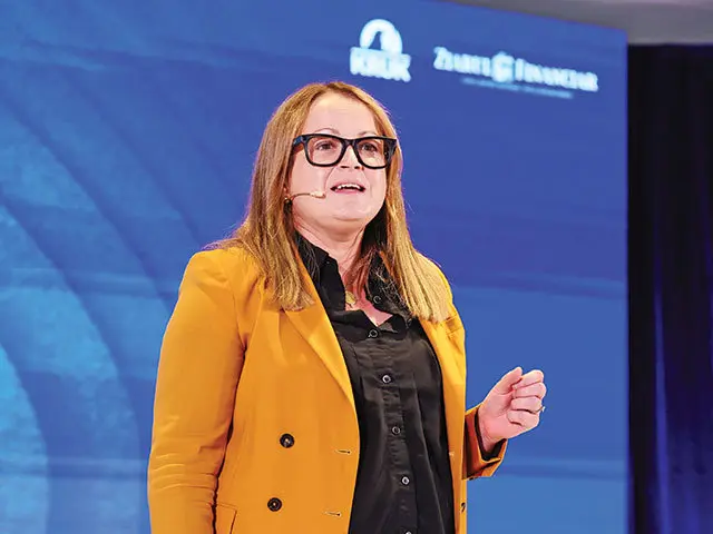 Inteligența artificială schimbă criteriile de retenție și promovare a angajaților, spune Dr. Grace Lordan