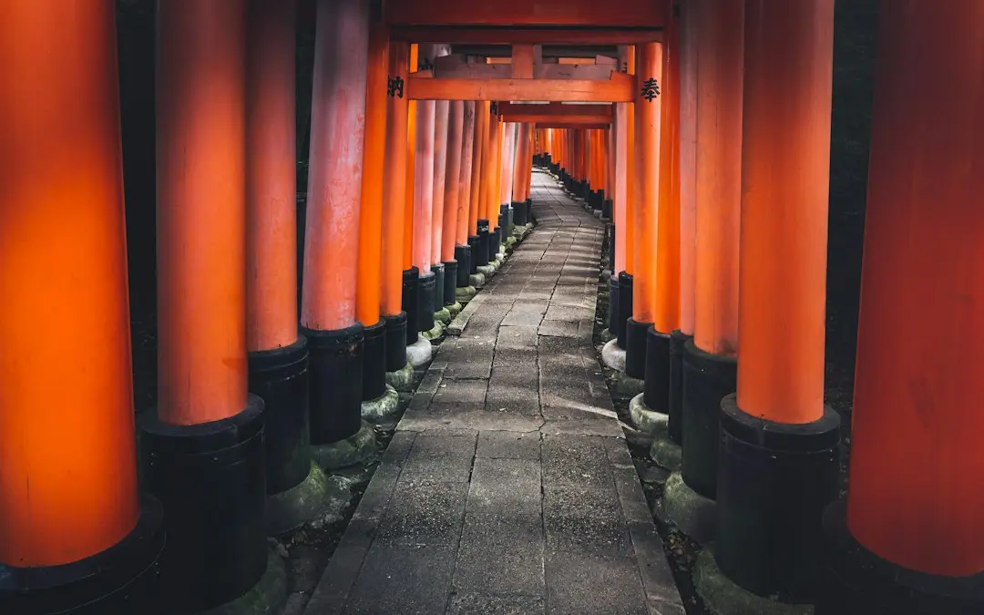 Giganții media din Japonia, loviți de hackeri: conturi de email compromise la Nikkei