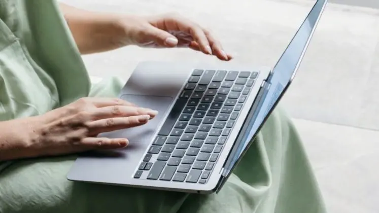 Microsoft oferă salarii compensatorii pentru 60.000 de angajați în plină febră a inteligenței artificiale