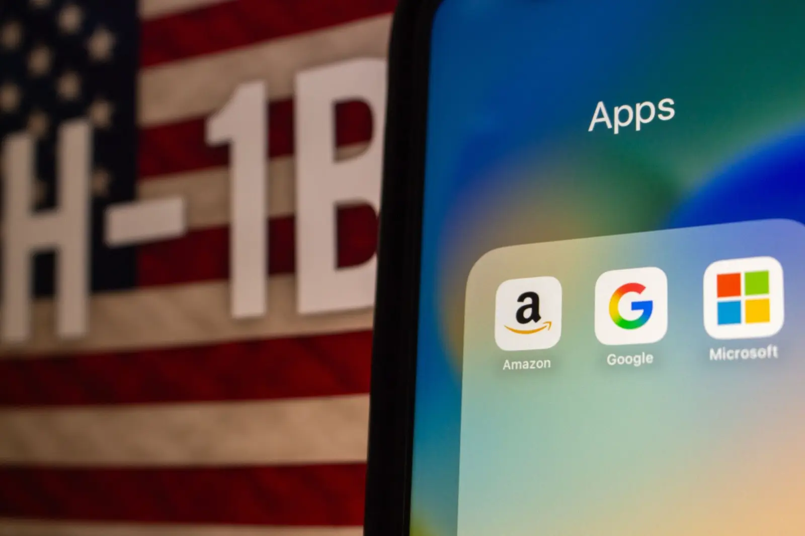 Administrația Trump blochează green‑cardul pentru marii jucători tech