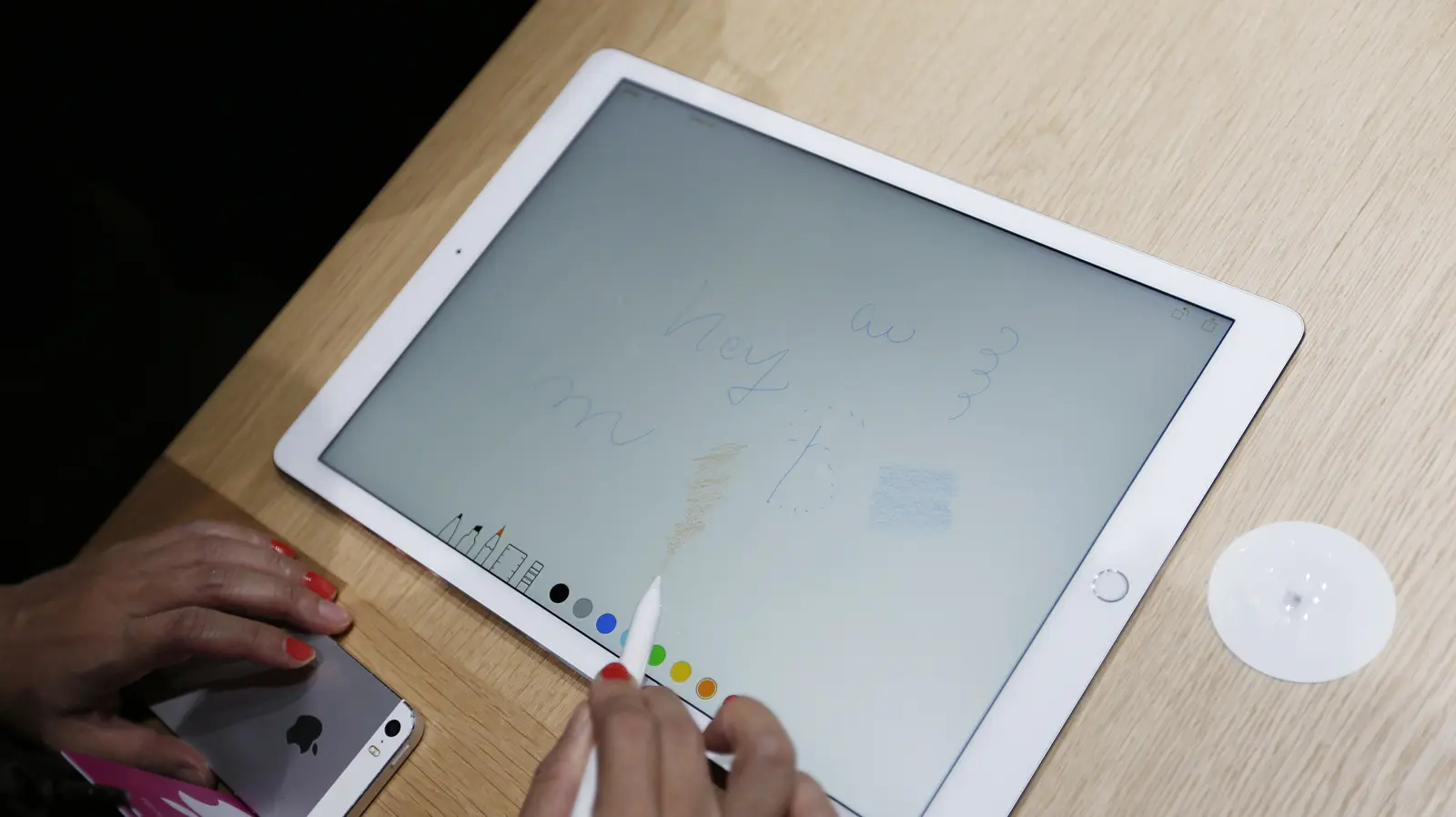 Cum știi când să înlocuiești vârful Apple Pencil: semnale clare de uzură