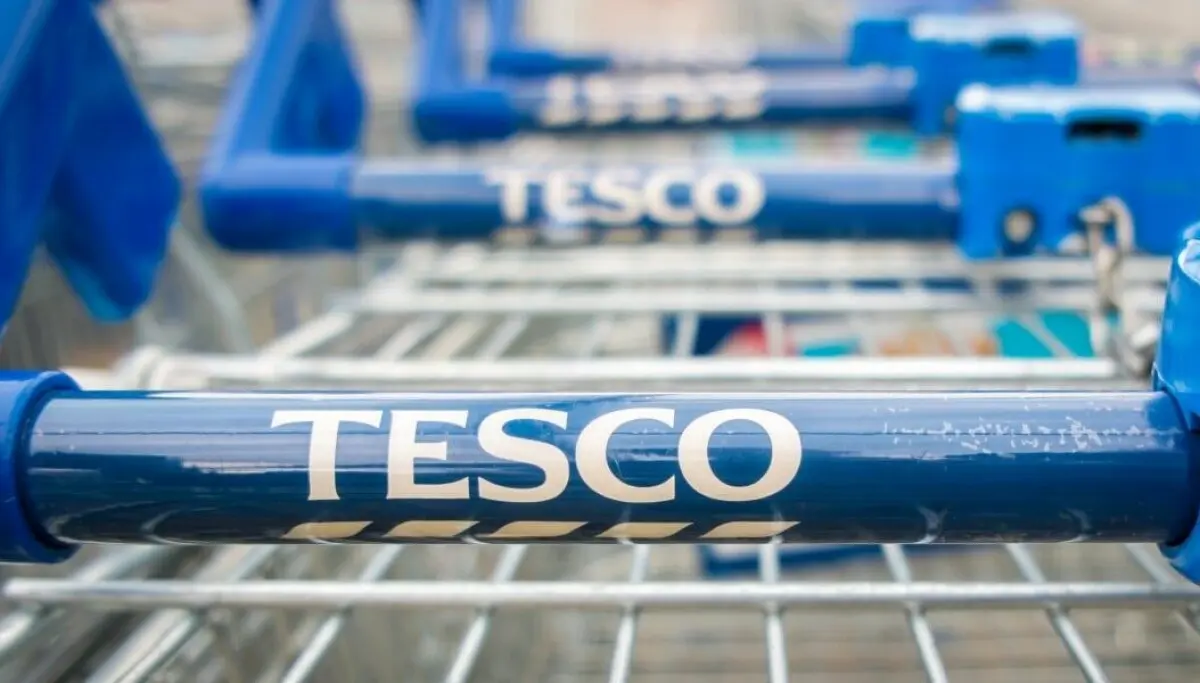 Tesco renunță la VMware în favoarea Proxmox