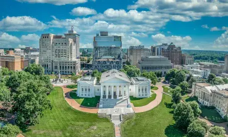 Virginia lansează plan de securitate cibernetică în golul lăsat de Washington