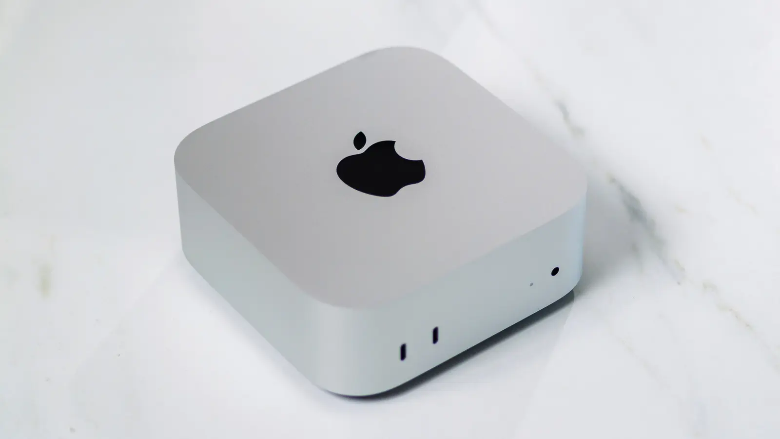 De ce Mac mini-ul e mai ieftin decât MacBook-ul